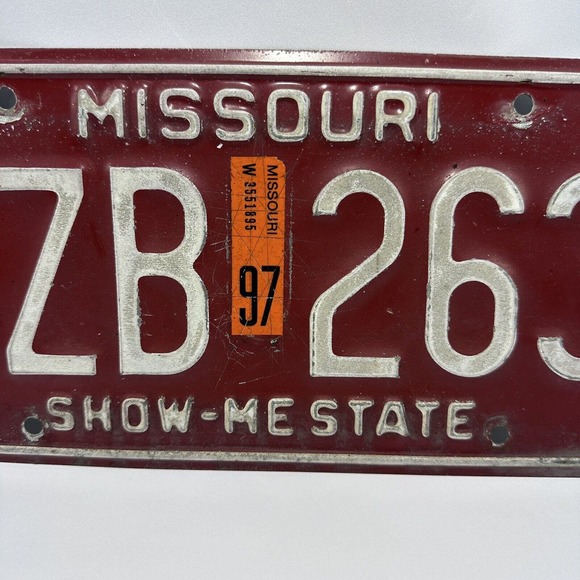 1997‎ VTG Missouri Show-Me State License Plate CZB263 Man Cave Garage Restaurant - Picture 2 of 5